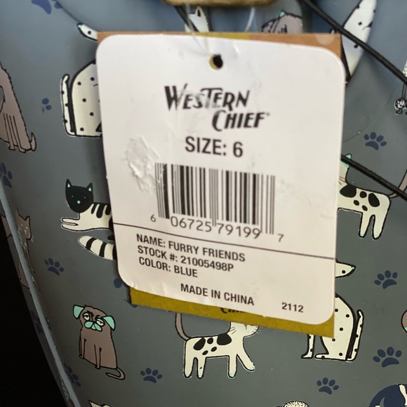 KIDS RAIN BOOTS 🥾 NWB - Picture 4 of 4